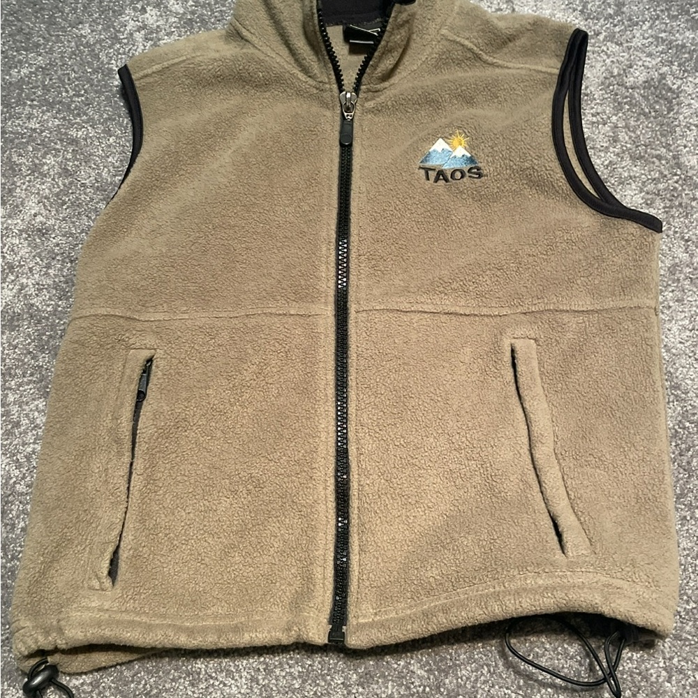 TAOS Fleece Vest in Tan Women’s Size S